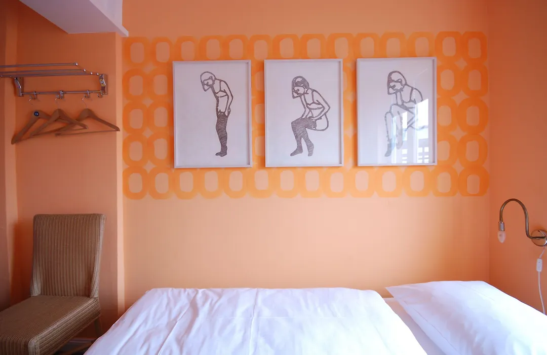 Arte Luise - Digital Check In-1